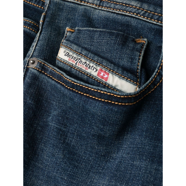 CALÇA JEANS DIESEL 1979 SLEENKER